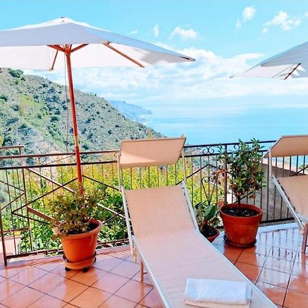 Tao Charming Apartment Taormina Ruang foto