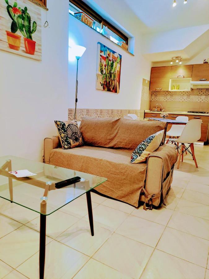 Tao Charming Apartment Taormina Bagian luar foto