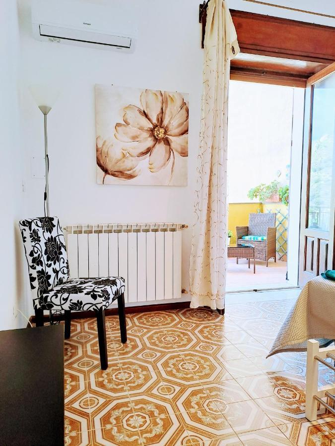 Tao Charming Apartment Taormina Bagian luar foto