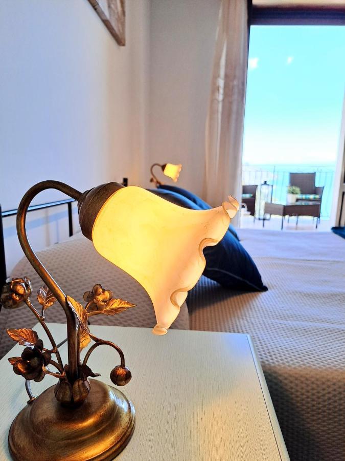Tao Charming Apartment Taormina Bagian luar foto