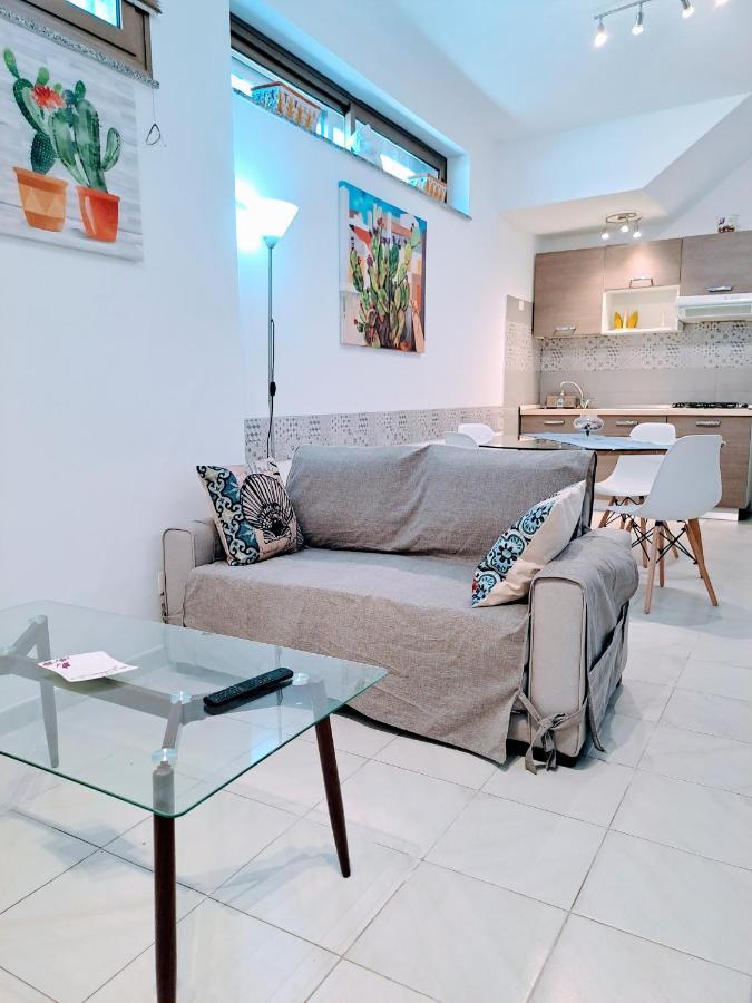 Tao Charming Apartment Taormina Bagian luar foto